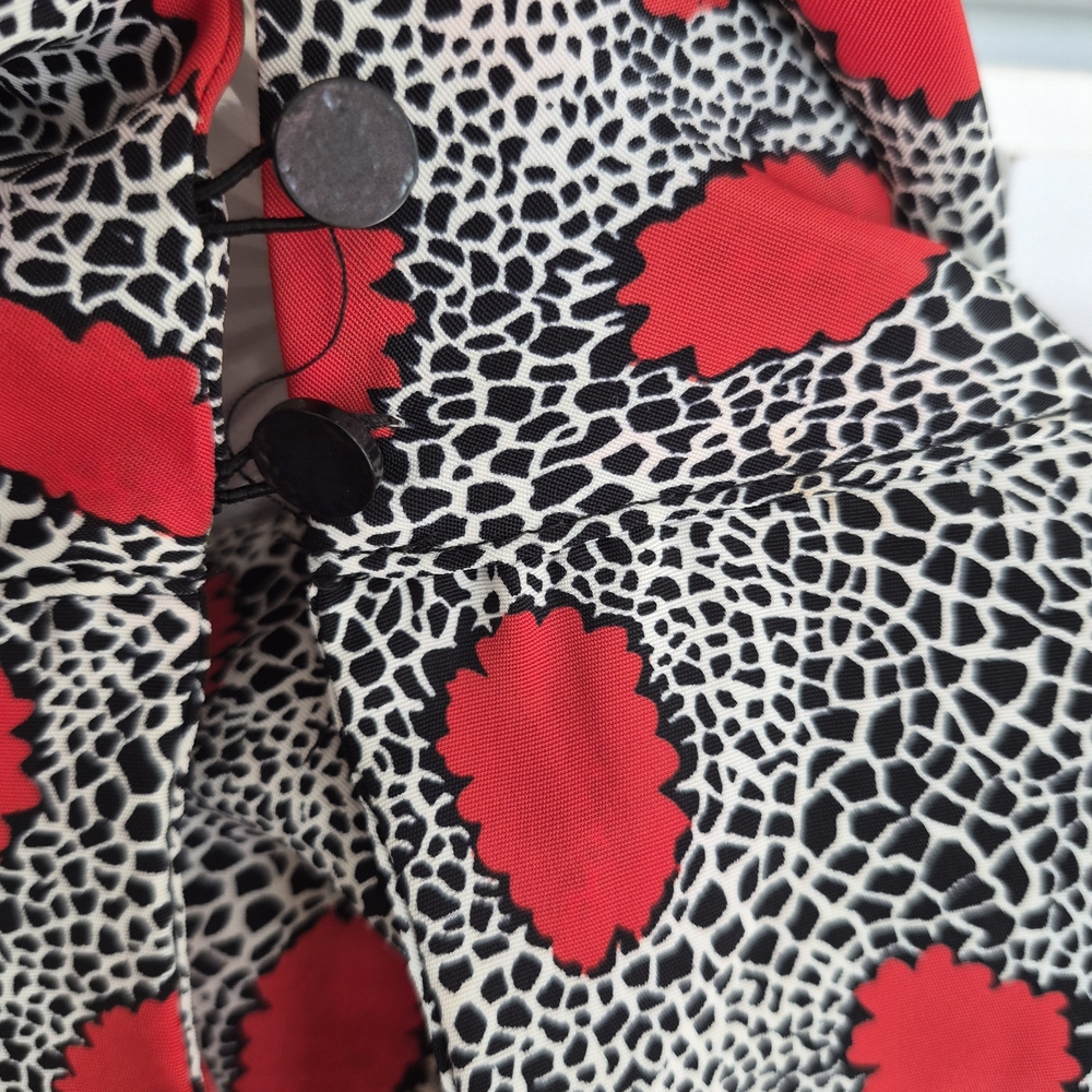 Vintage 80s TR BENTLEY  Red and Black Patterned, Built in Shoulder Pads. 14 - Picture 3 of 5
